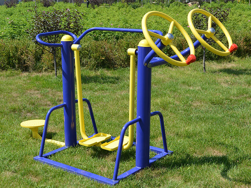 三合一健身器材訓(xùn)練器